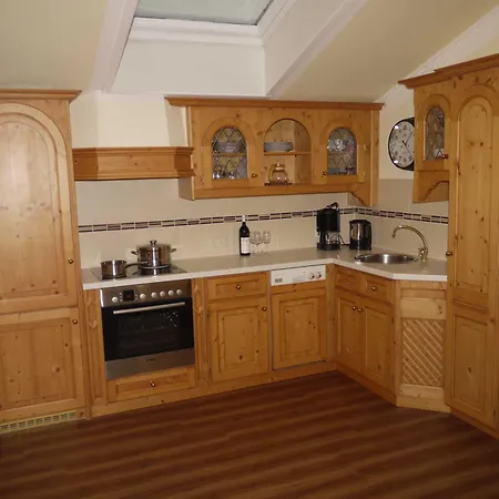 Lägenhet Troeber Grän