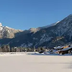 Troeber 公寓 Grän