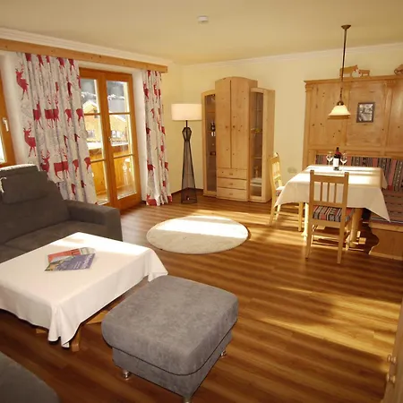 Troeber Appartement Grän
